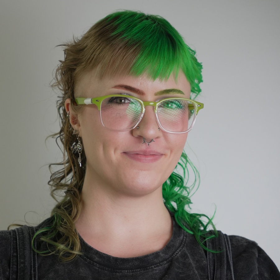 Cambrie, Hairstylist at Artistly Salon & Spa, Winnipeg