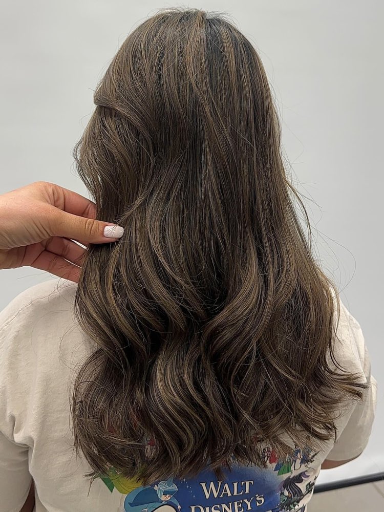 Ash-brown colour on long waves at Artistly